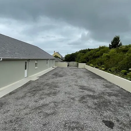 The Blue Haven Kilcar Bed & Breakfast 4*