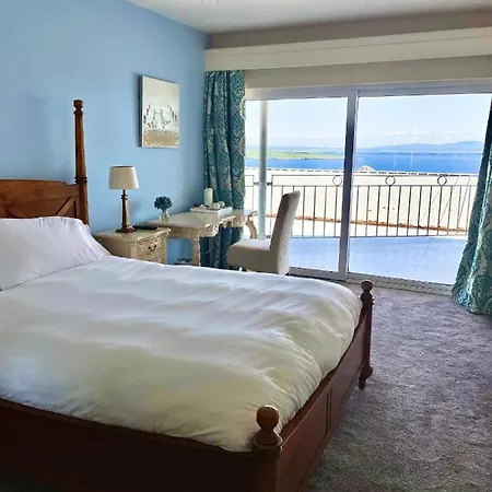 Bed and Breakfast The Blue Haven Kilcar 4*