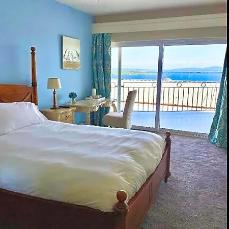 The Blue Haven Kilcar Bed and Breakfast 4*